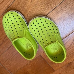 Neon Green Natives Size 6 Toddler